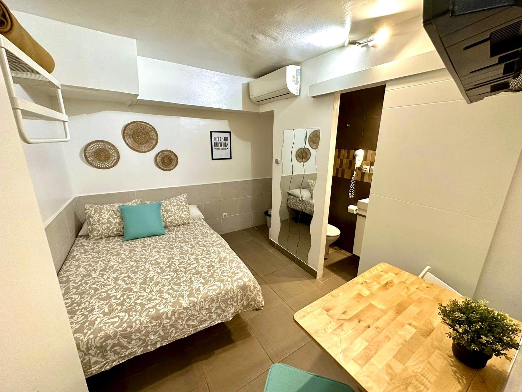 Nice Apartment In Barcelona By Perita Next Metro St T1 Extérieur photo
